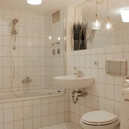 Engen Apartment דירה *